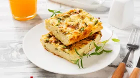 Как приготовить лапшевник: 8 простых рецептов — мясные, овощные и сладкие