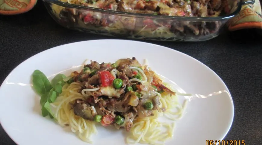 Готовим мясную запеканку с овощами и спагетти