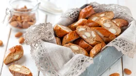 Кантуччи: как приготовить итальянское печенье с идеальным хрустом и миндальным ароматом