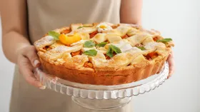 Пирог с персиками, как приготовить, чтобы пропёкся и понравился всем
