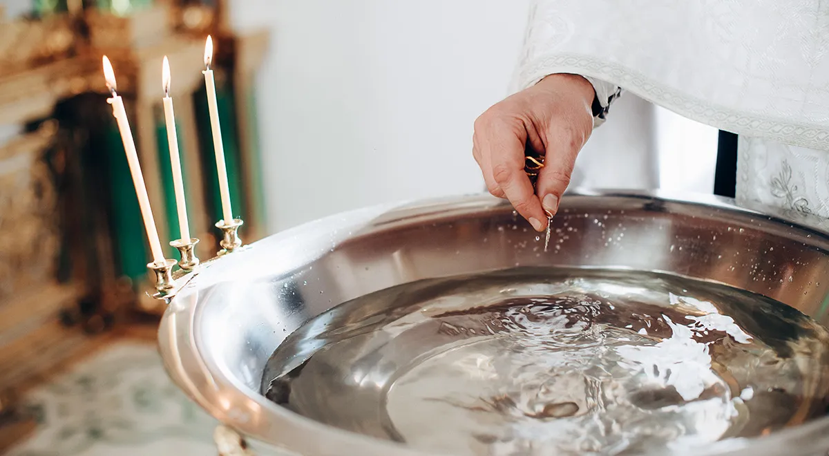 Что такое святая вода, как ее правильно использовать и можно ли на ней готовить