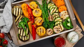 Как готовить овощи для салатов: советы по нарезке, варке и запеканию