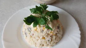 Салат «Морской уют» с минтаем