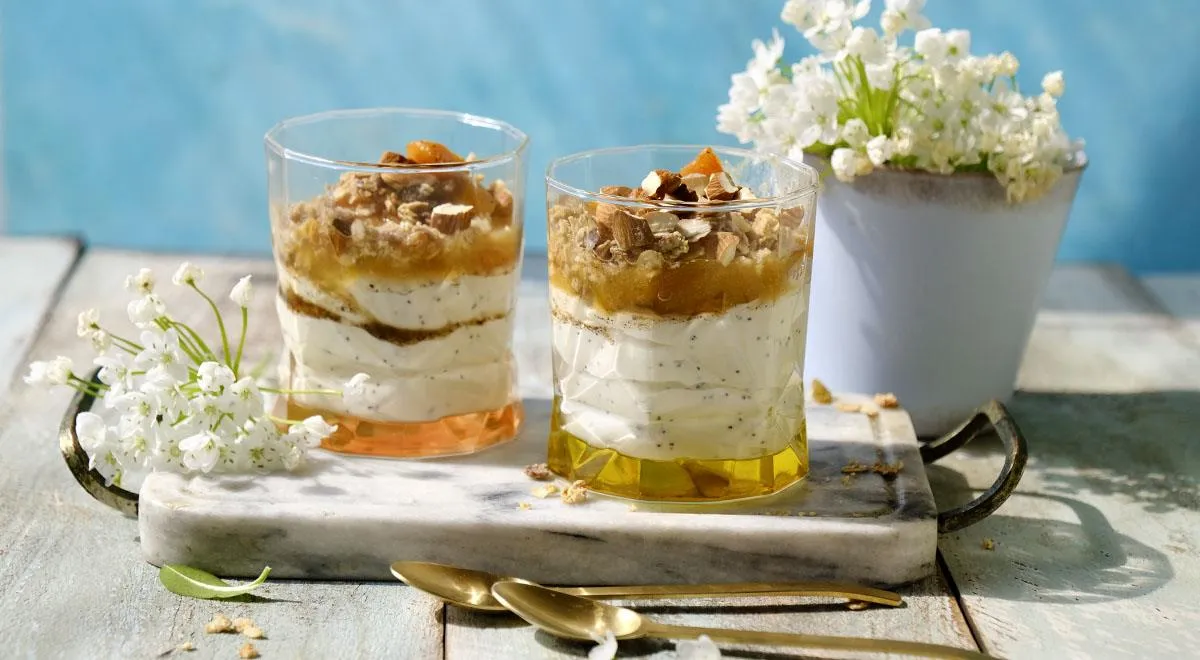 Рецепт сливочного мусса с маком и абрикосами