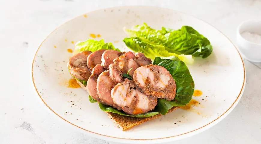 Рецепт домашней телячьей ветчины к завтраку