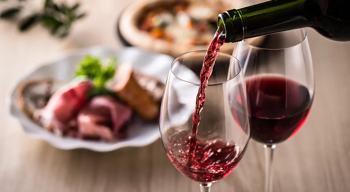 Фудпейринг: подбираем вино к сезонным продуктам февраля