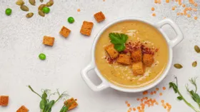 Гренки в супе: вкусная и полезная добавка или вредная еда?