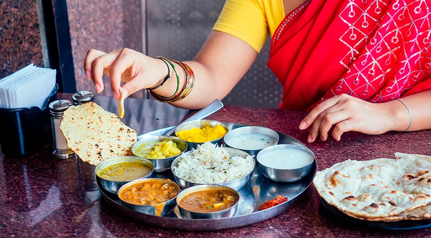 Лепешки роти можно использовать вместо хлеба