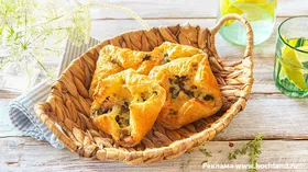 Простые рецепты с мукой пшеничной и сыром полутвёрдым