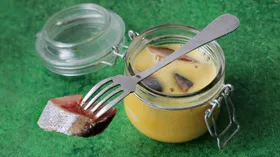 Рецепты с приправами, сельдью и яйцом куриным