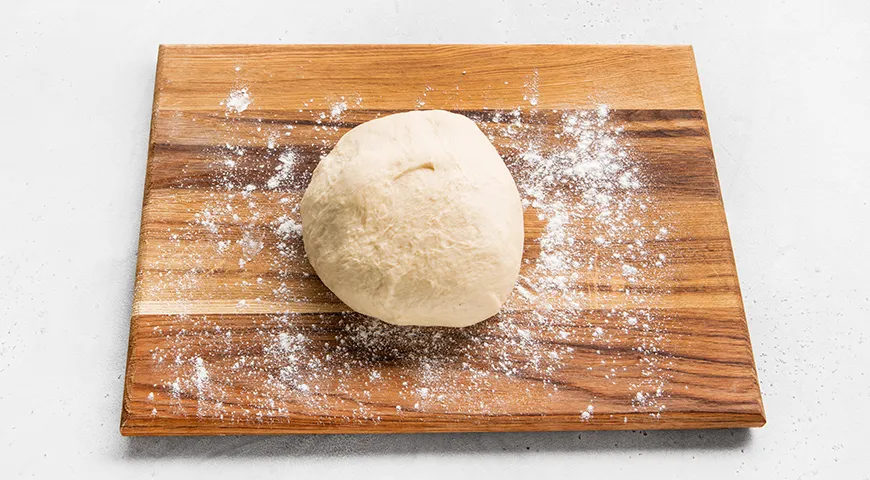 Пирог из дрожжевого теста с повидлом в духовке