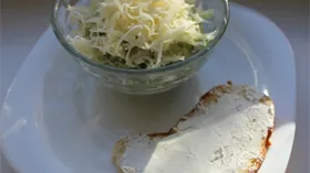 Рецепты с овощами, курятиной и рассольными сырами