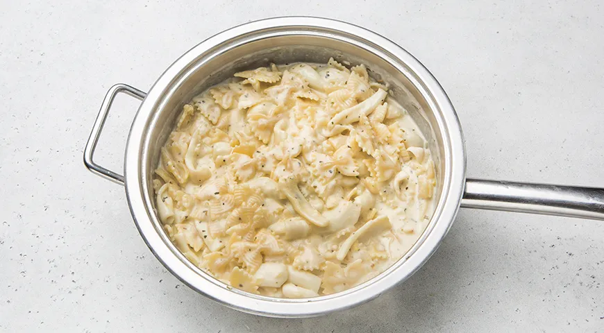 Паста с кальмарами в сливочном соусе