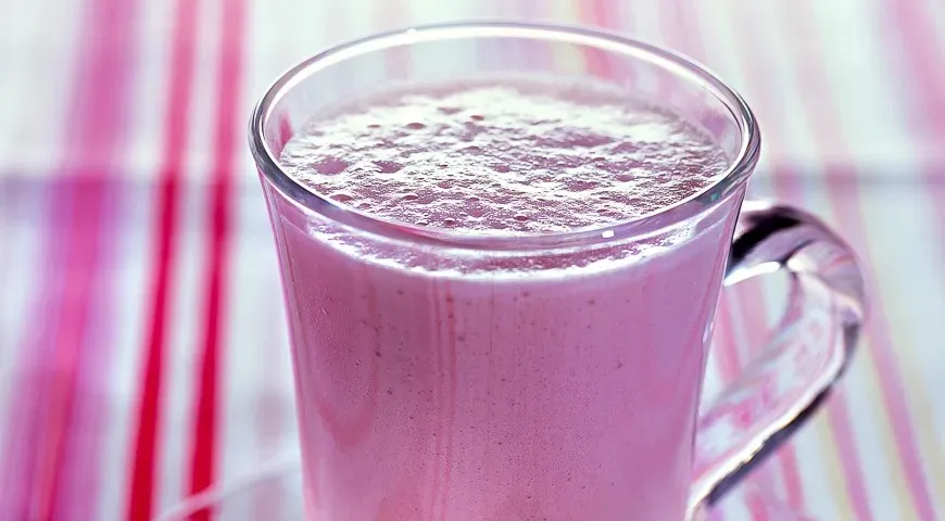 Гоголь-моголь с клубникой