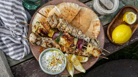 Рецепты с черри и рассольными сырами