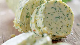 Простые рецепты с чесноком и сливочным маслом
