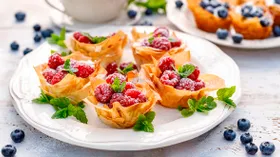 Что приготовить из теста фило: 10 вкусных сладких и несладких блюд