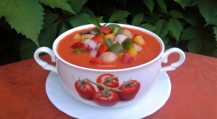 Гаспачо - холодный томатный суп для жаркого лета