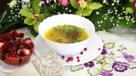 Горохово-чечевичный суп с гранатом
