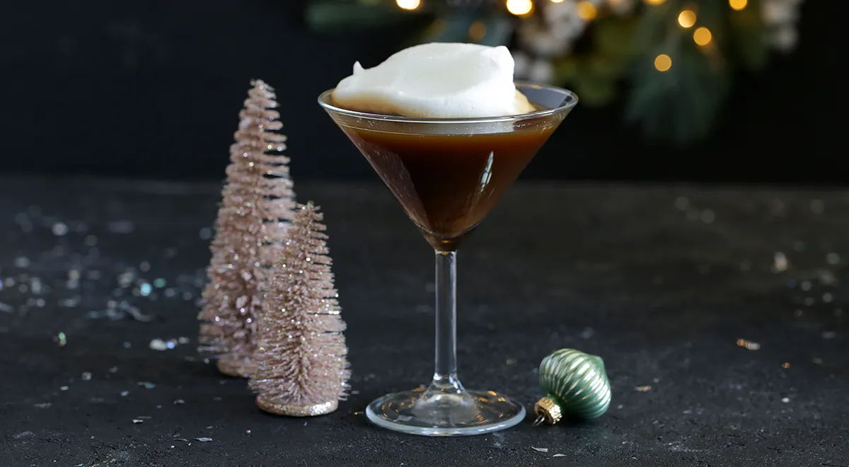 Рецепт коктейля «Бородинский» из водки, кваса и цикория