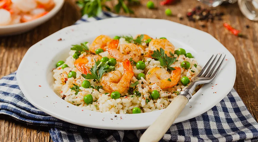 В блюдах с морепродуктами избегайте сложных соусов на майонезе или сливках, а также излишней соли и пряностей, которые возбуждают аппетит 