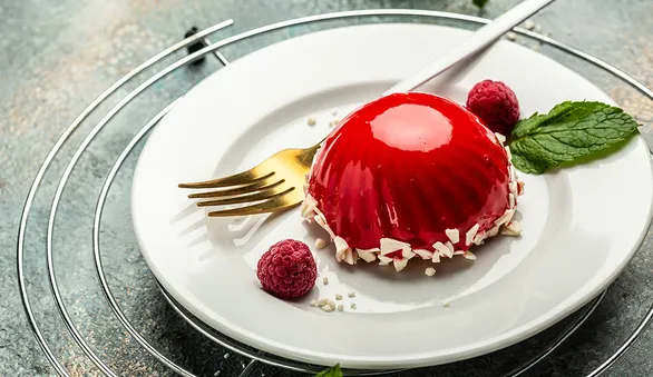 Пышный кекс, нежный сорбет, яркое желе — 10 вкусных десертов без молока и яиц