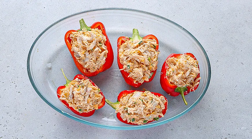 Перцы, фаршированные курицей и сливочным сыром