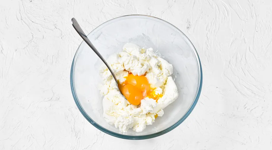 Творожная запеканка с кукурузной мукой