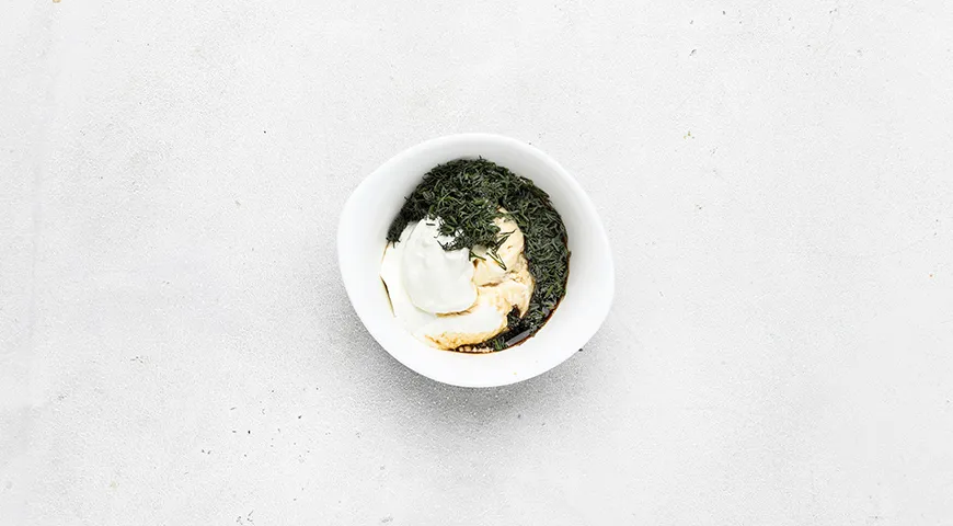 Салат «Загадка» с яичными блинчиками