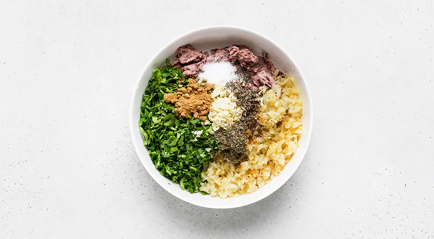 Осетинский пирог с фасолью (Кадурджин)