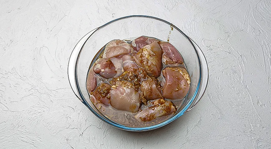 Сатей с арахисовым соусом