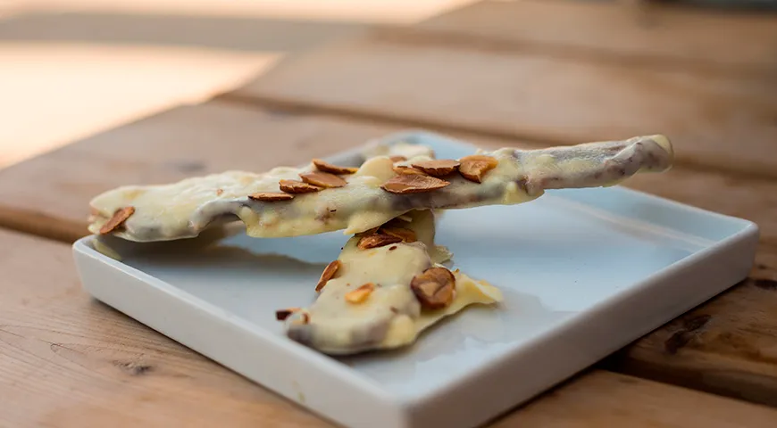 Хрустящий соленый бекон, покрытый шоколадом