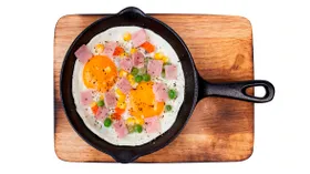 Яичница с ветчиной