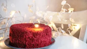 Торт Знаменательный Красный бархат