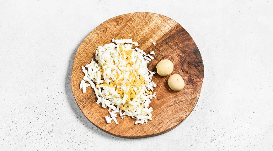 Рулет из лаваша с тунцом и яйцом