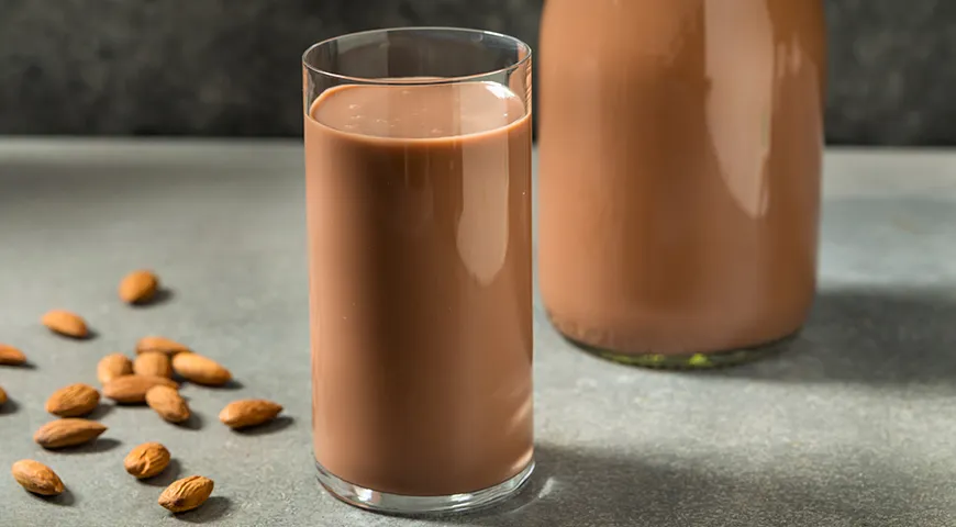Миндальное молоко с шоколадом