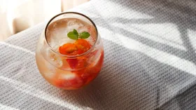 Вместо лимонной воды теперь пьют томатную — настоящая находка для здоровья