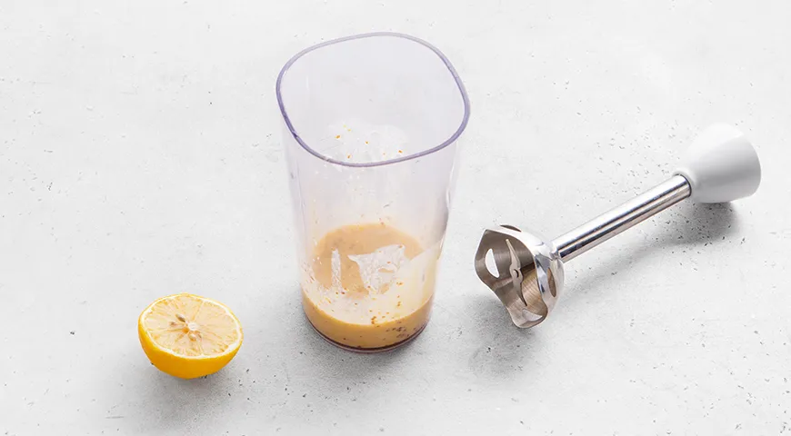 Салат Цезарь с копченой курицей