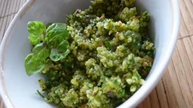 Простые рецепты с грецким орехом и соусами