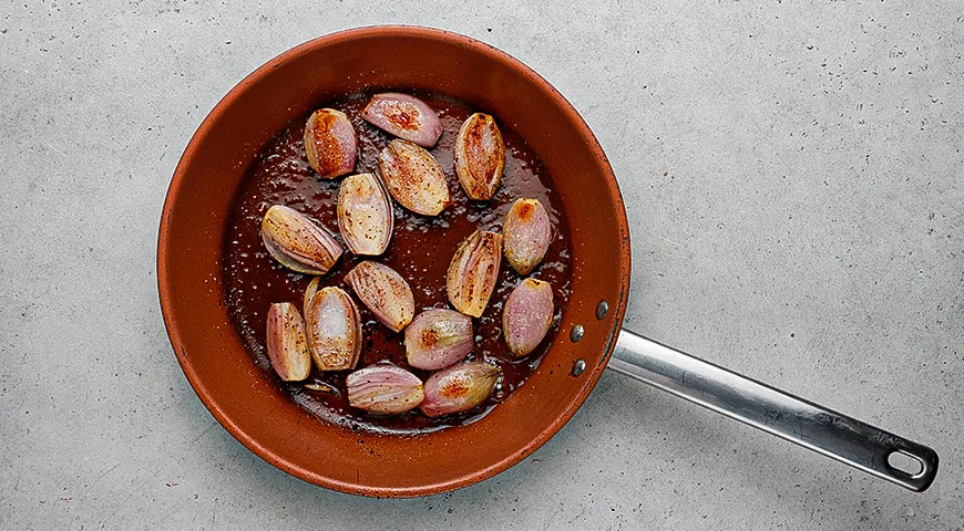 Пирог с уткой и красным вином