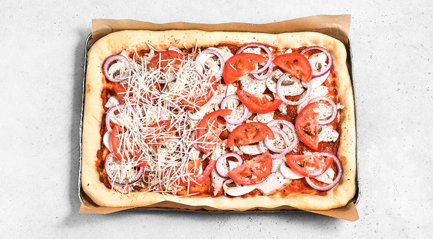 Пицца с курицей и грибами