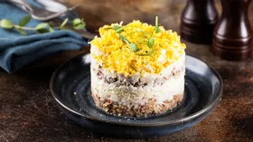 Салат Мимоза с рисом 