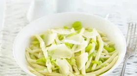 Рецепты с твёрдыми сырами, алкоголем и макаронами