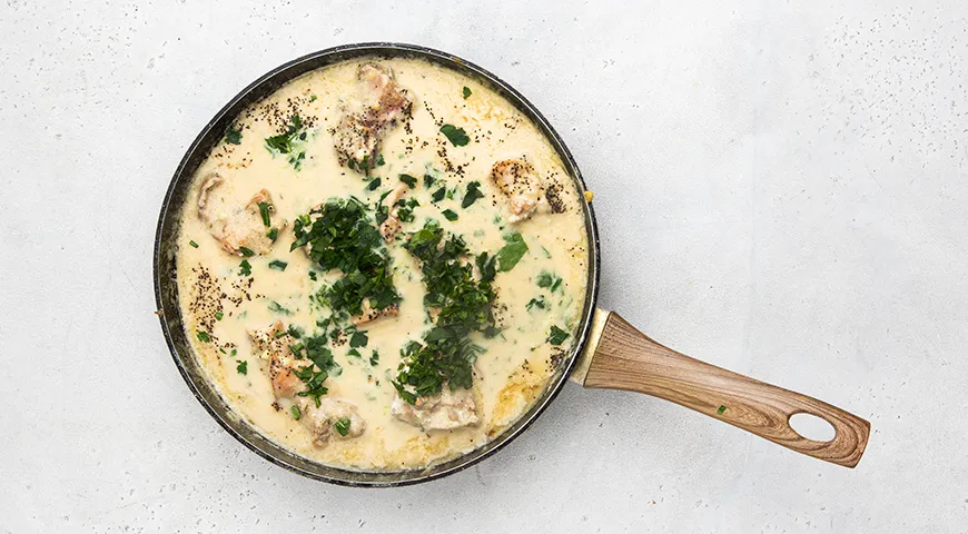 Кролик, тушенный в сливках