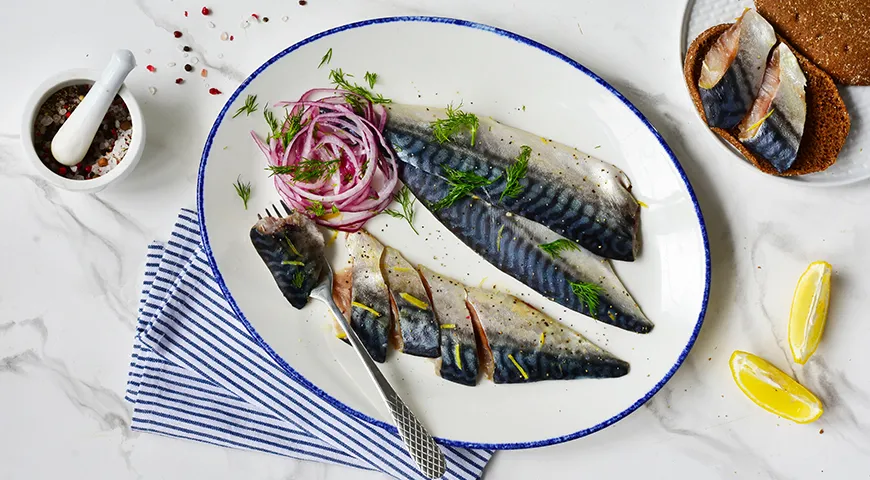 Рецепт скумбрии быстрого засола с джином