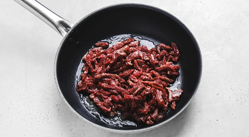 Мясо по-тайски с овощами