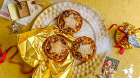 Рождественские корзиночки с фруктовой начинкой