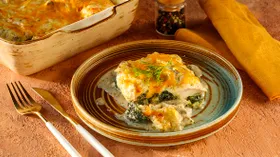 Минтай, запеченный с брокколи