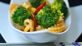 Закуска из кальмаров с брокколи по-китайски