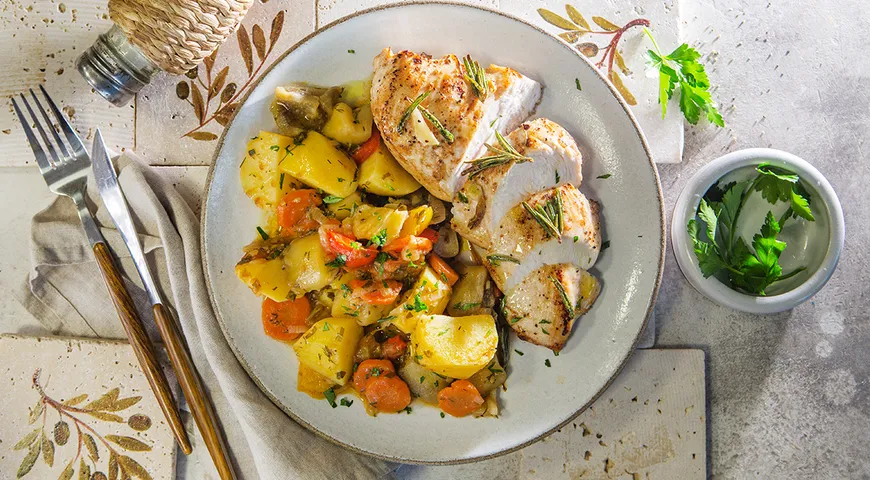 Овощное рагу с баклажанами и картошкой